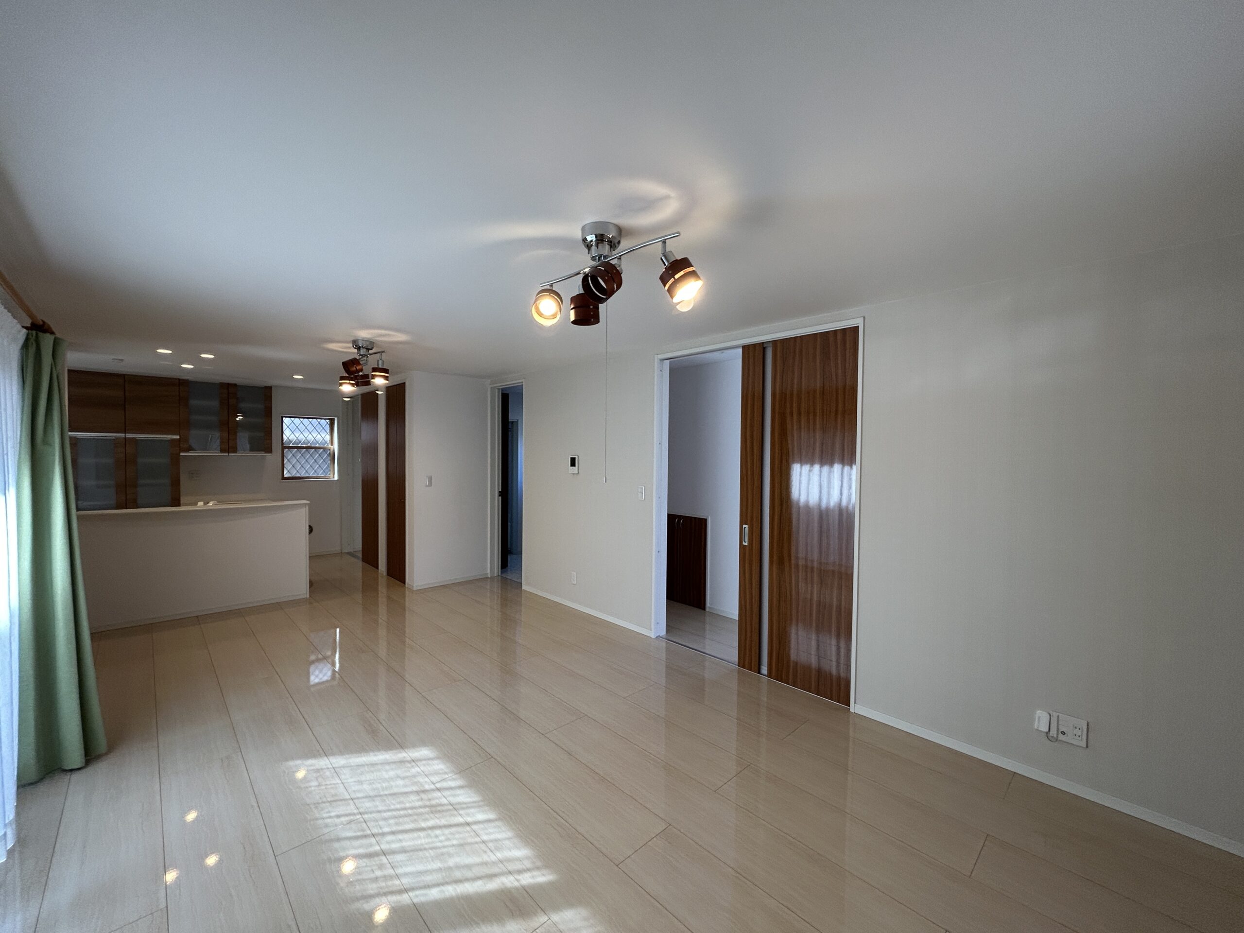 日高市中鹿山貸家