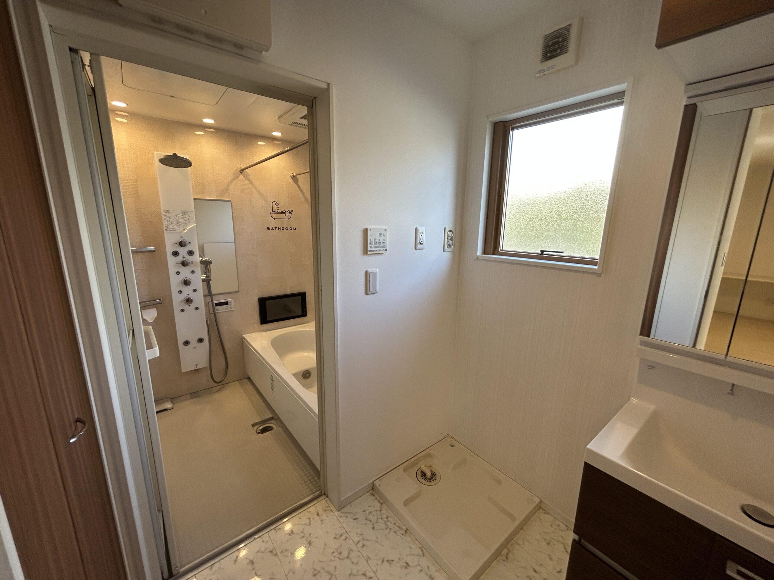 日高市中鹿山貸家