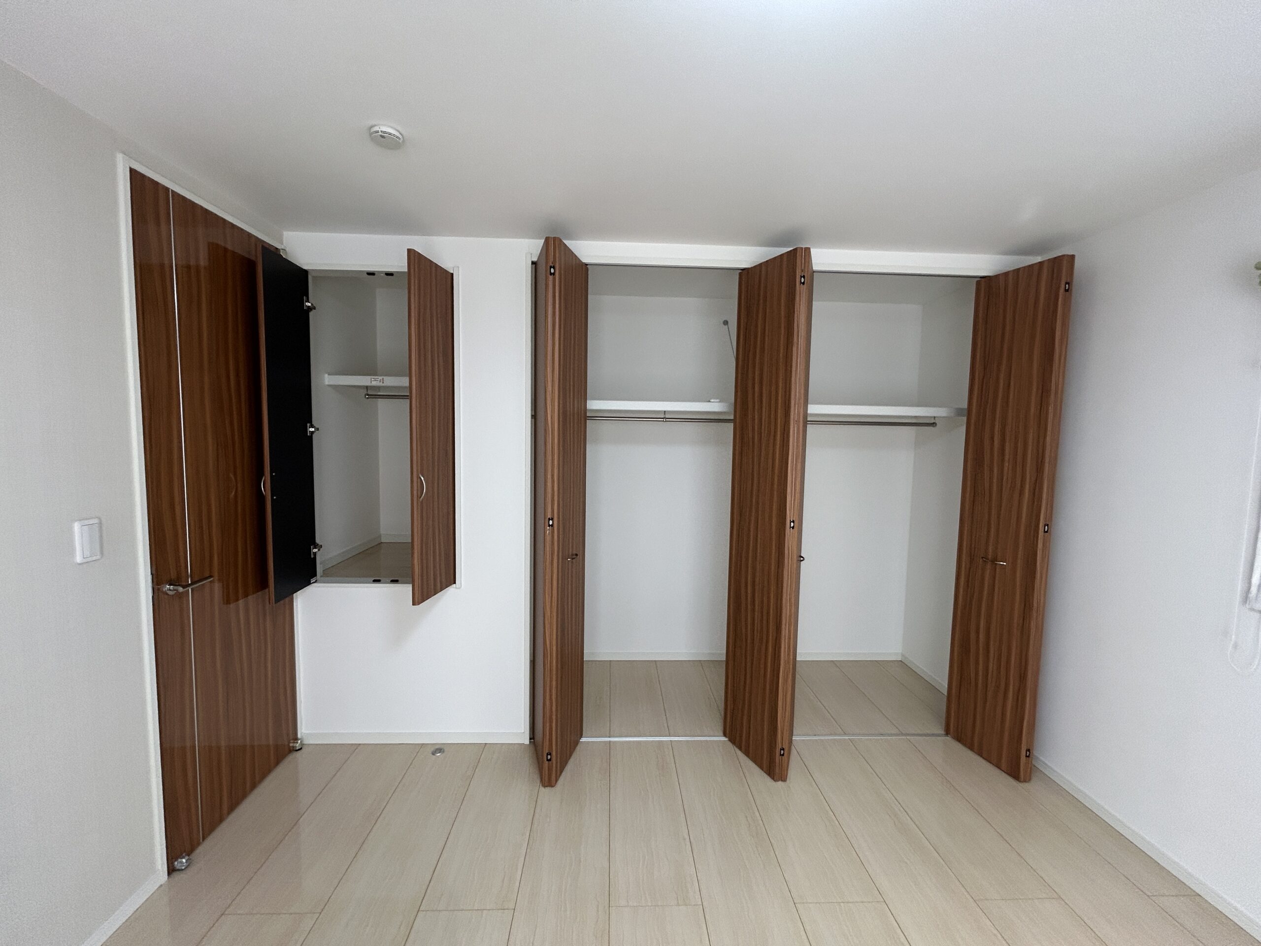 日高市中鹿山貸家