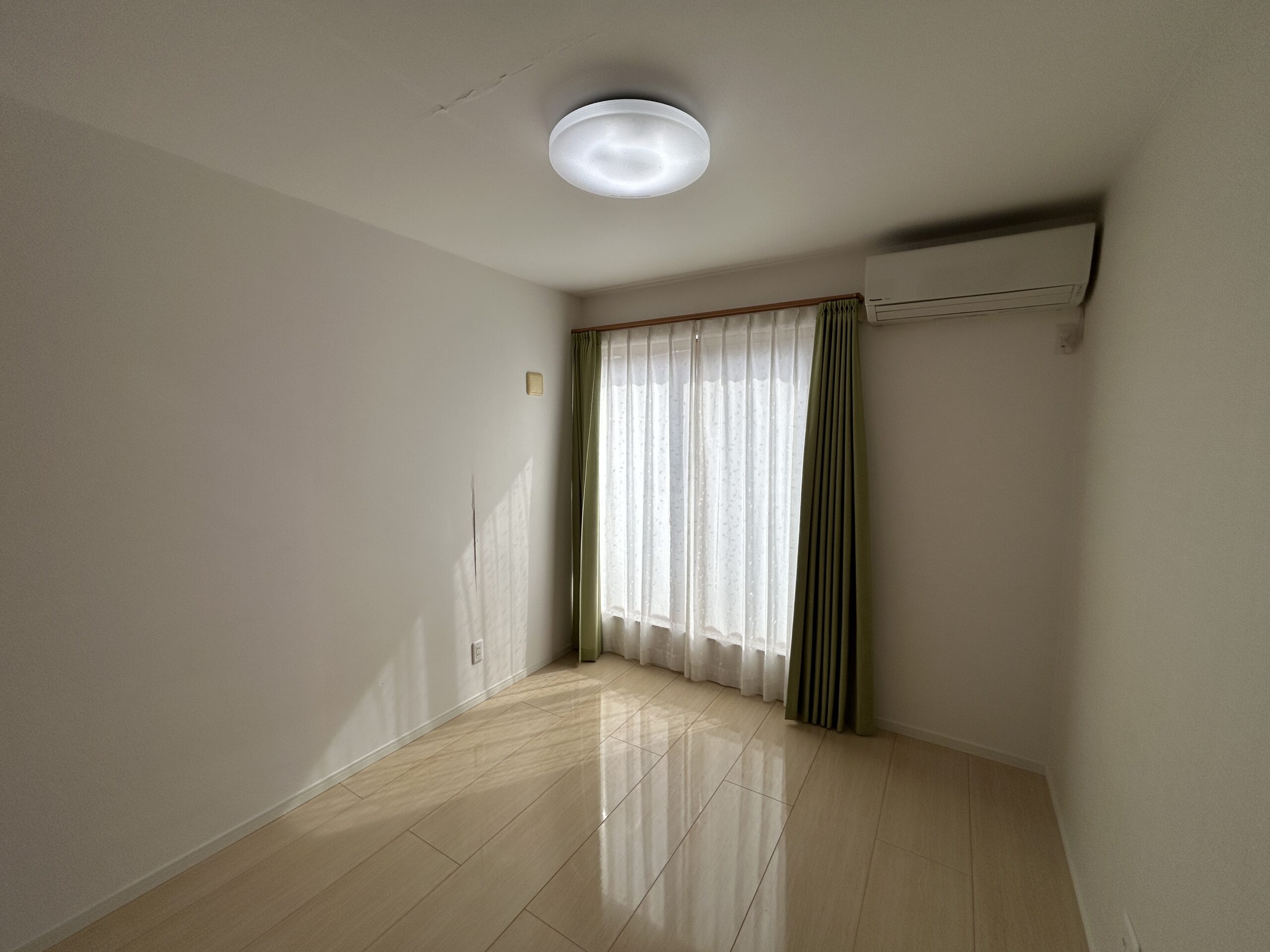 日高市中鹿山貸家